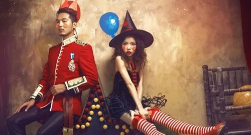 怎么拍搞笑结婚照   拍搞笑结婚照的方法