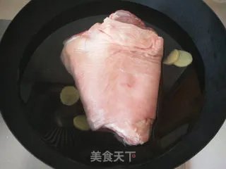 酱肘子