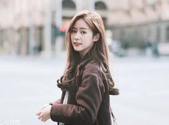 2022最流行的短发发型女图片 2022年春夏流行发型推荐