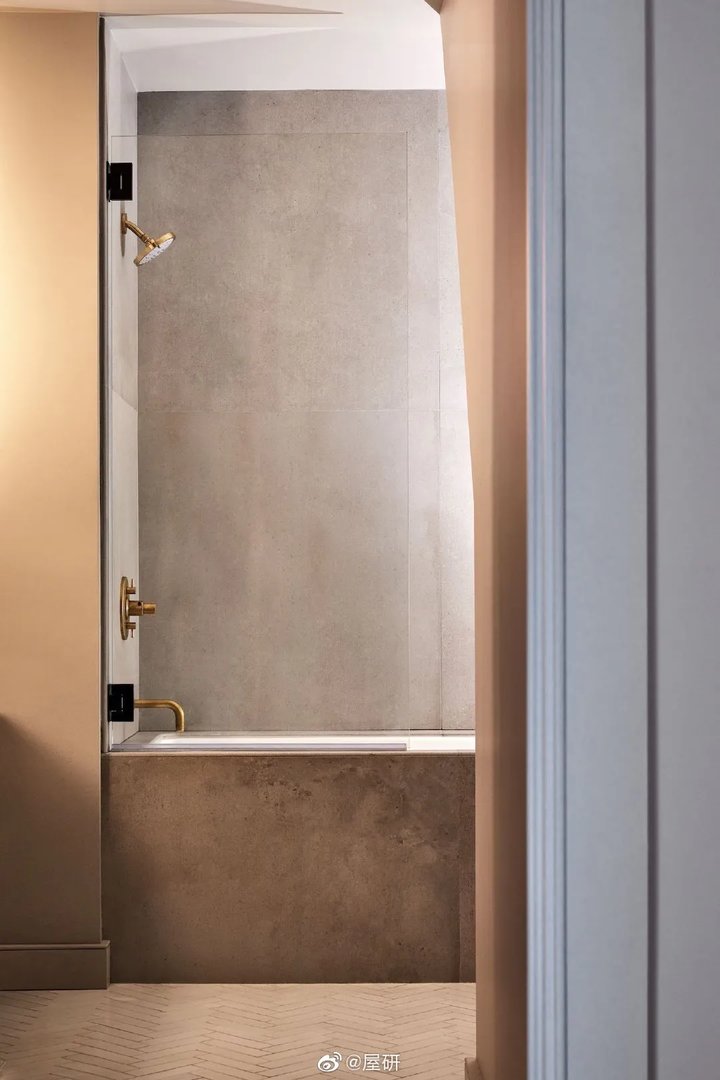 高冷黑白调质感两层空间Clinton Hill by Arn...