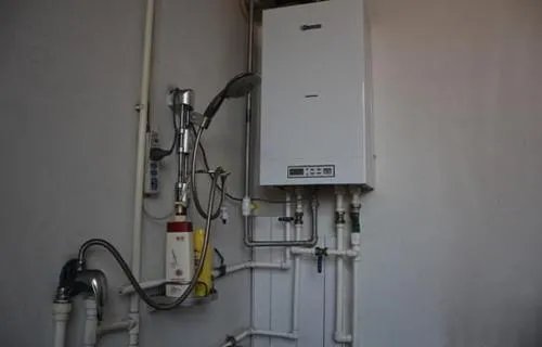 天然气壁挂炉如何排气