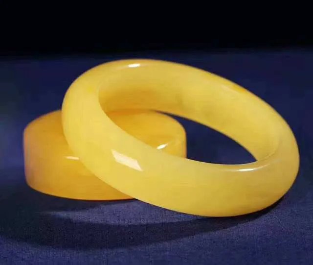 蜜蜡的作用有哪些 原来蜜蜡好处这么多