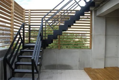 钢架楼梯怎么做