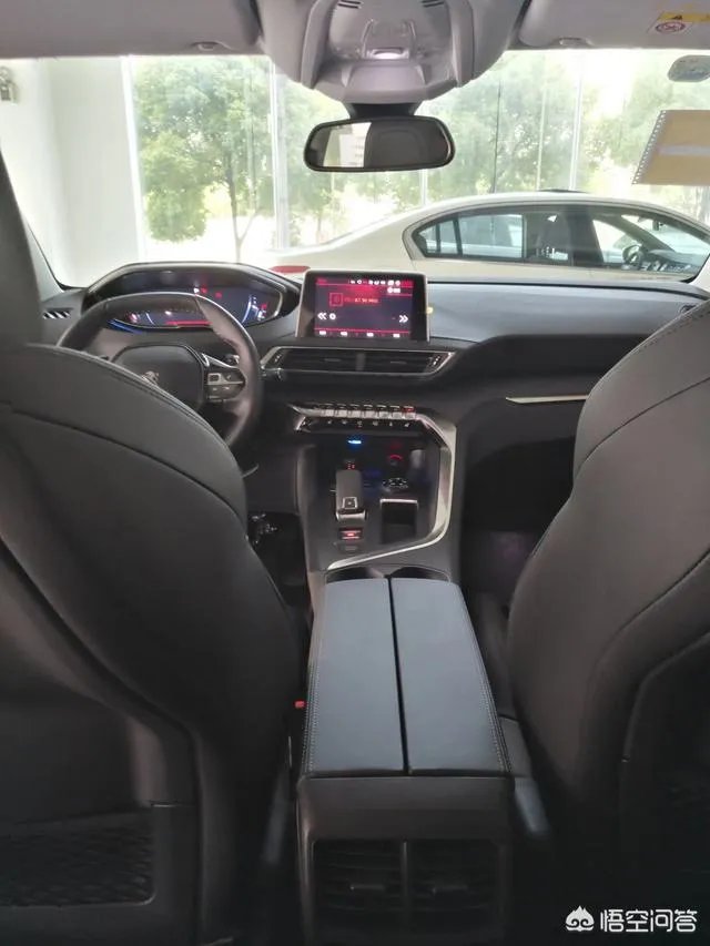 东风标志4008和5008售价相当,二者谁好些?