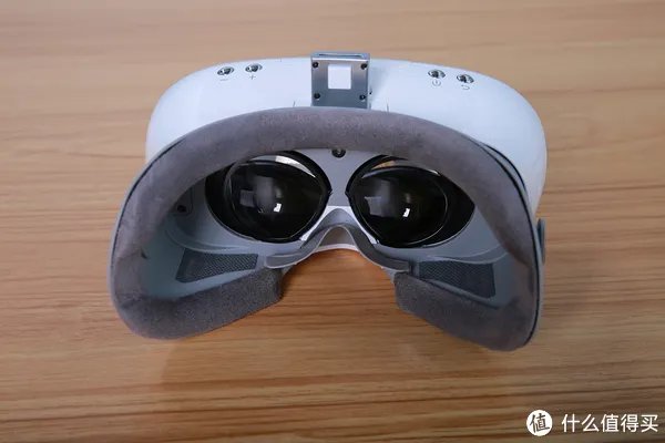 VR世界近况如何？coocaa 酷开 VR一体机 深度评测（含第一视角图片+视频）