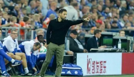 鲁尔德比半场换3人扳4球是真的吗？