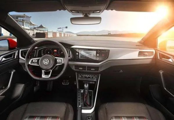 名图polo报价是多少?目前值得入手么?