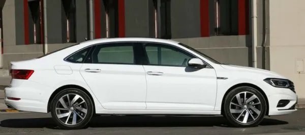 大众速腾新款车性能怎么样？目前报价多少？