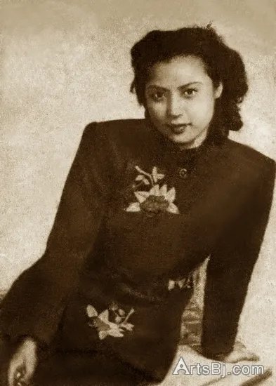 叶露茜的基本信息