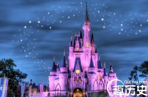 世界第一个迪斯尼乐园建在哪?美国迪斯尼乐园