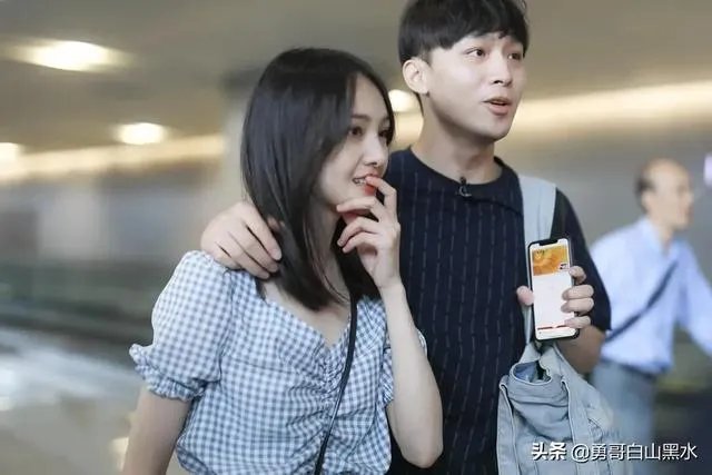 郑爽最后一刻才说出张恒出轨，父母对她的人生影响到底有多大？