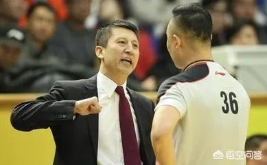 CBA每场的裁判人员是如何确定的?