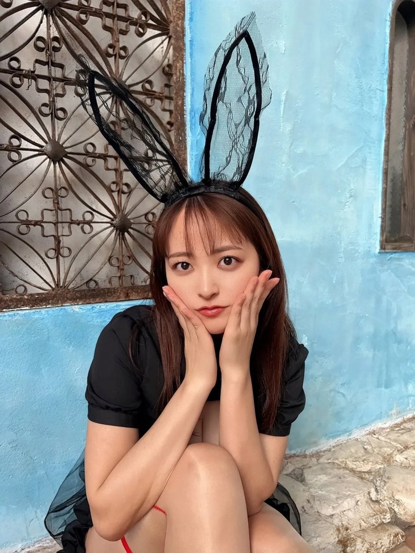 日本性感美女柳濑さき福利图 眼里只能看到车灯了