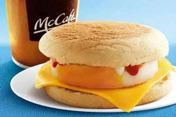 加盟一个麦当劳需要多少钱？