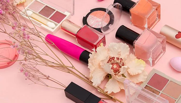 淡妆怎么化好看 简单的淡妆怎么化