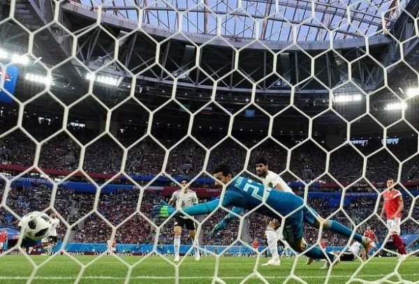 世界杯“乌龙杯”是什么梗？