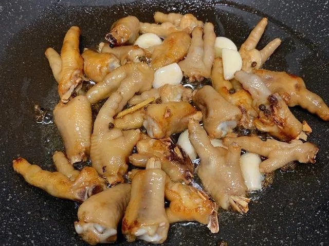 红烧鸡爪怎么做好吃?