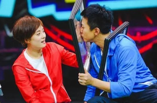 邓超喊话孙俪快去拍戏，从他们身上你能得到什么启发？？