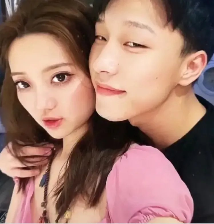 冰柠檬张兆艺官宣恋情,选择另一半时颜值重要还是性格相投更重要?