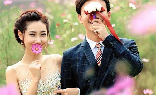 去哪里拍婚纱照好 不同季节拍婚纱照的地点推荐