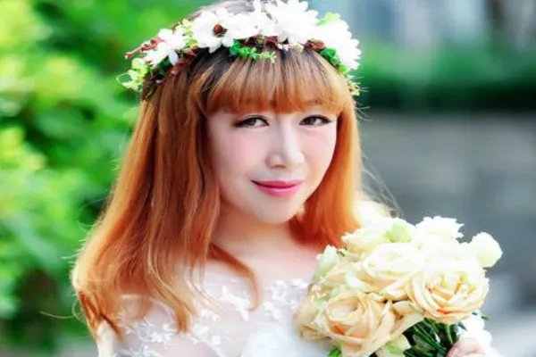 妈妈呀妈妈亲爱的妈妈，想您的时候止不住泪哗，什么歌名？