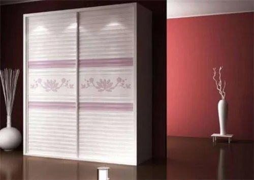 衣柜门价格多少一平方   三种常见的衣柜门价格分享