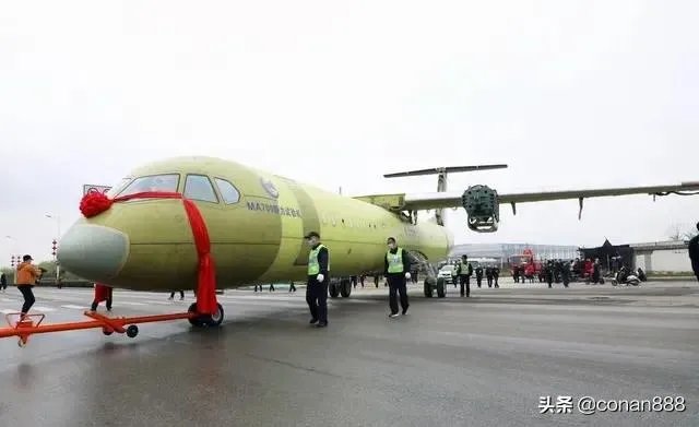 中国已经有ARJ21为什么还要新舟700?