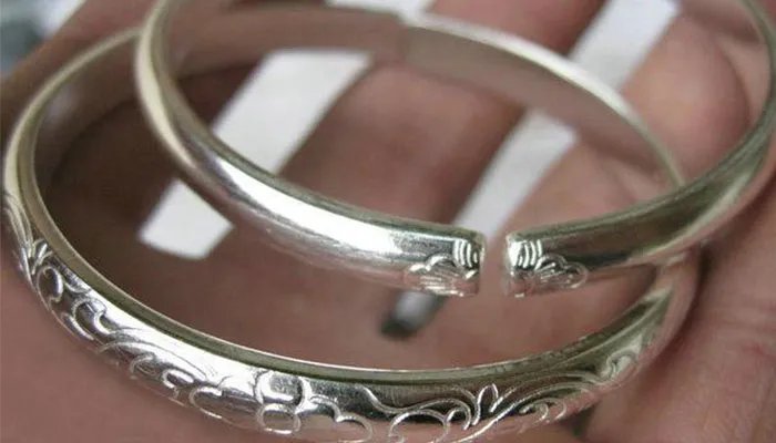 一两银子为多少人民币 一两银子是多少人民币