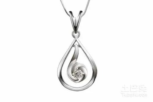 钻石吊坠款式寓意 盘点各款钻石吊坠的寓意