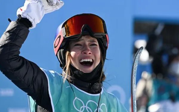 谷爱凌夺得女子大跳台金牌，她此次完成了哪些高难度动作？