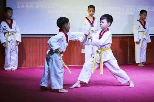 跆拳道太极一章招式口诀