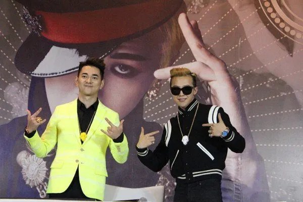 权志龙抽烟抽的多吗？ 吸着烟的权志龙看上去疲惫颓废