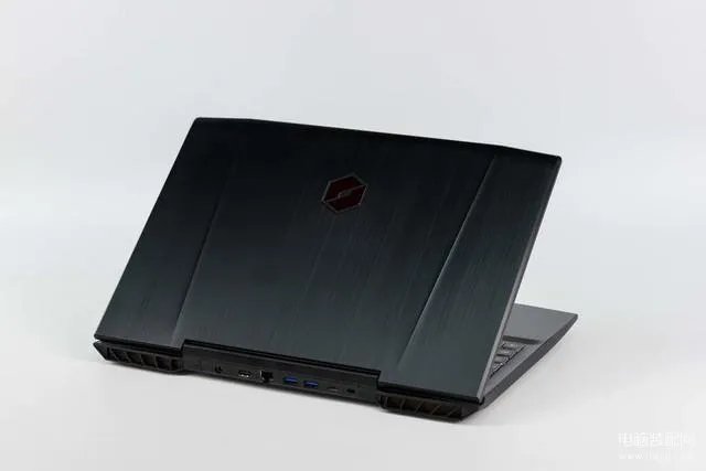 深海泰坦x1怎么样(机械革命深海泰坦X1性能解析)