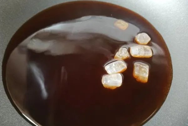 正宗腊八蒜的腌制方法