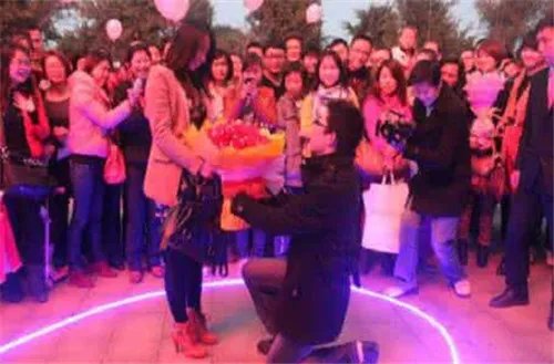 适合求婚唱的歌曲推荐  30首浪漫的求婚歌曲