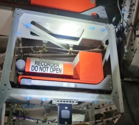 东航客机坠毁前被多次呼叫未回复，现在此事的调查进展如何？