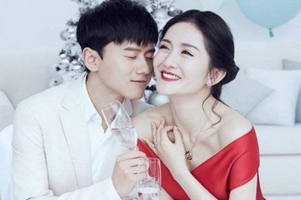 张杰和谢娜离婚是真的吗？？