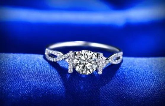 7克拉钻戒多少钱 钻戒怎么挑选