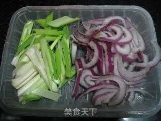 蒜苗炒肉丝