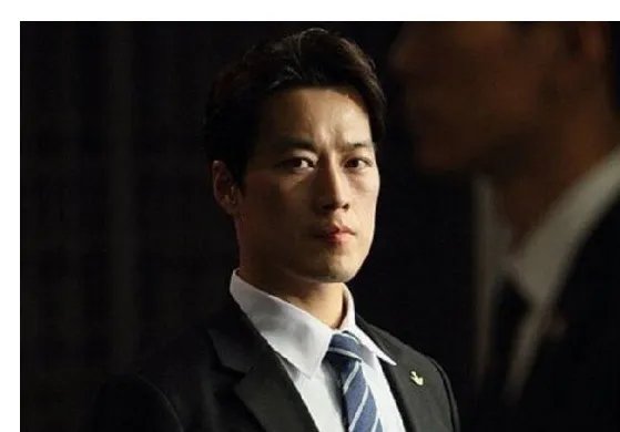 文在寅高颜值保镖为什么辞职?