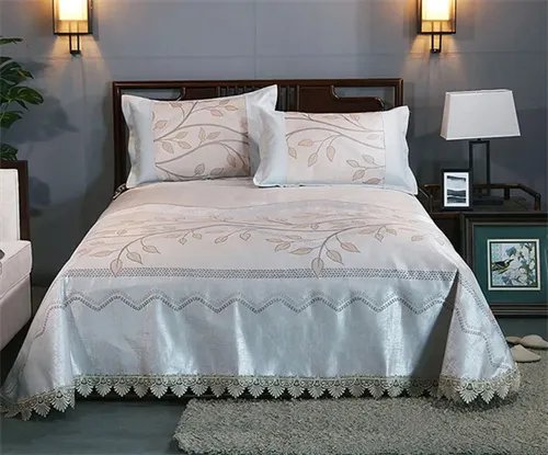 床上四件套包括什么