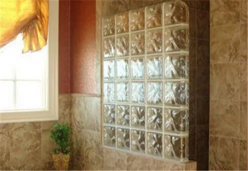 玻璃砖墙的优点    施工玻璃砖墙的工艺规范