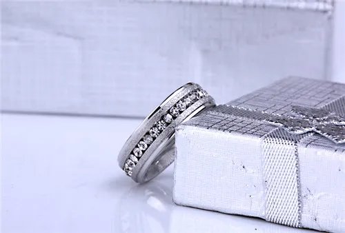 钛钢戒指价格怎么样 钛钢戒指会褪色吗