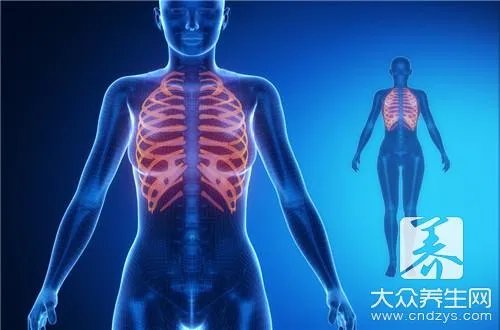 左侧肋骨下方疼，是什么原因？