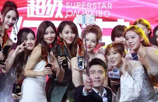 那些网红直播时误关美颜，会是什么样的效果？