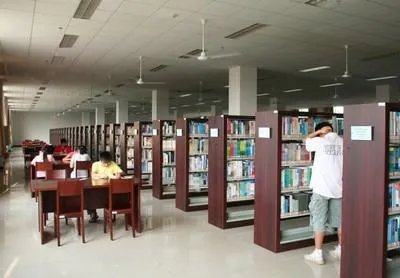 湖南工程学院图书馆的介绍