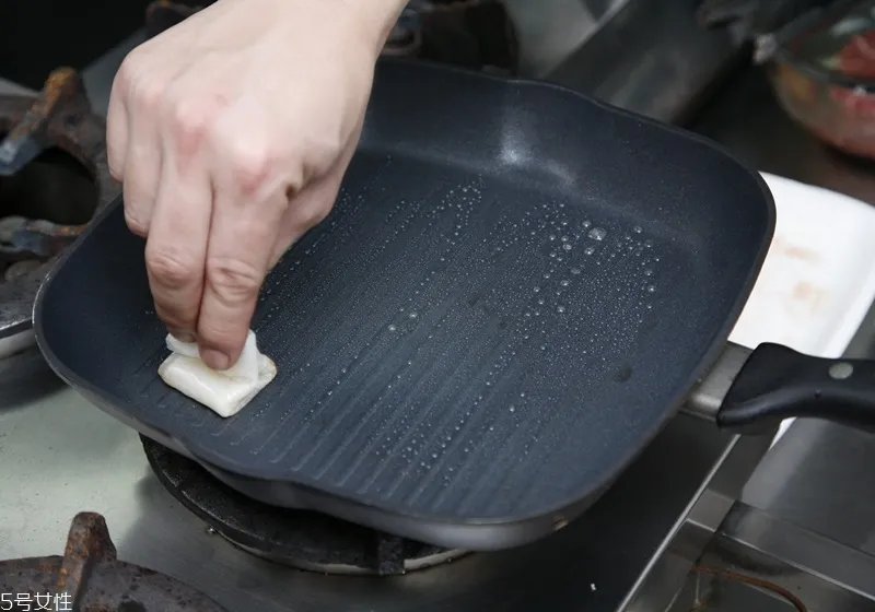 怎么判断牛排几分熟 牛排几分熟怎么看