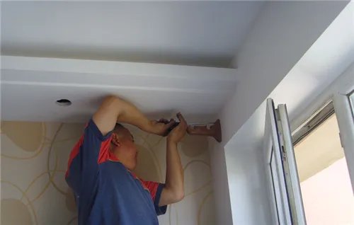 装窗帘多少钱 窗帘安装流程和注意事项