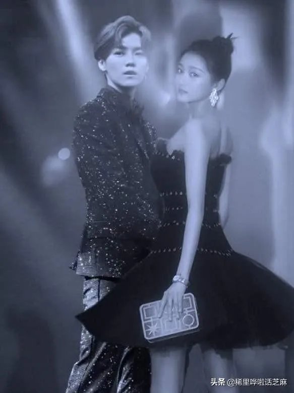 鹿晗关晓彤能成几年