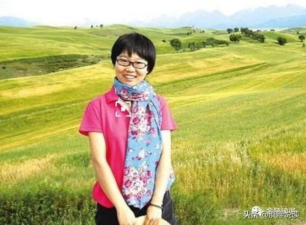 李娟的散文特别好，谁能说说她散文的特点是怎样的？